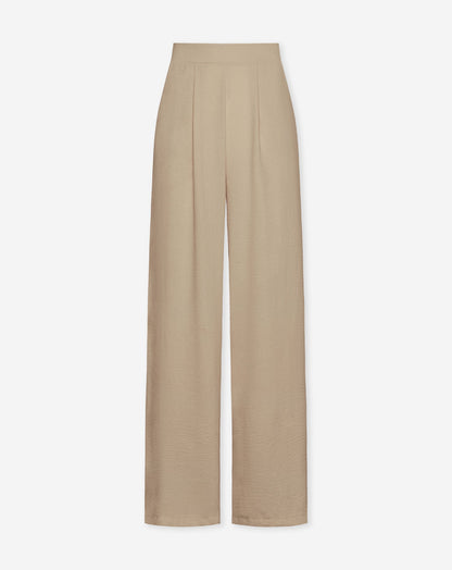 Pantalón mujer Most Wanted Julie en color beige oscuro, vista frontal con cinturilla y bolsillos.