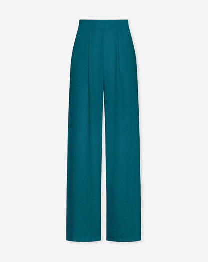 Pantalón Julie de Most Wanted en color azul marino, con diseño moderno y cómodo, visible en la imagen.