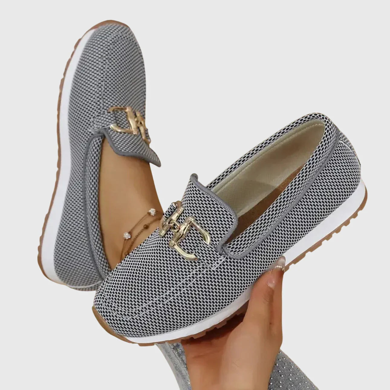 Chiara | Mocasines Ortopédicos Transpirables con Detalle Dorado