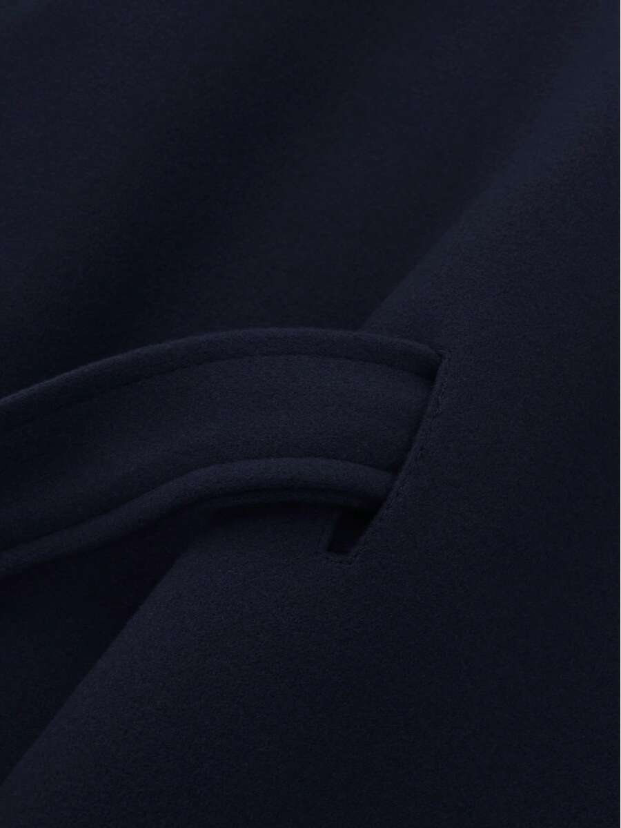 Capa Elegante de Lana con Cinturón