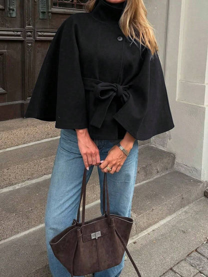 Capa Elegante de Lana con Cinturón