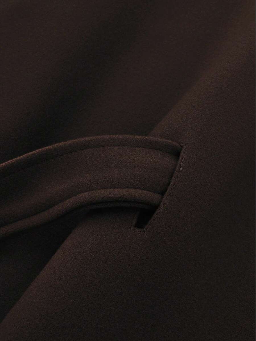 Capa Elegante de Lana con Cinturón