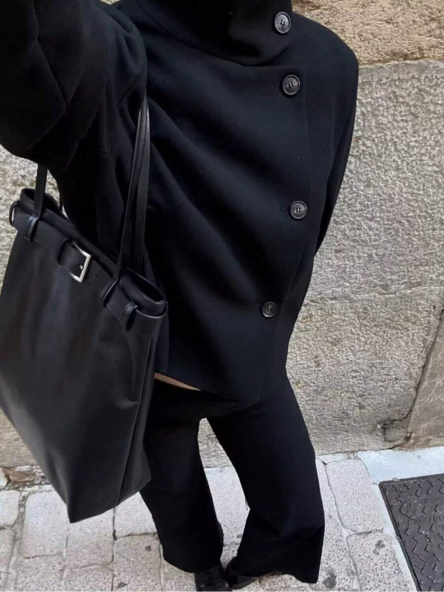 Abrigo de Lana con Cuello Alto