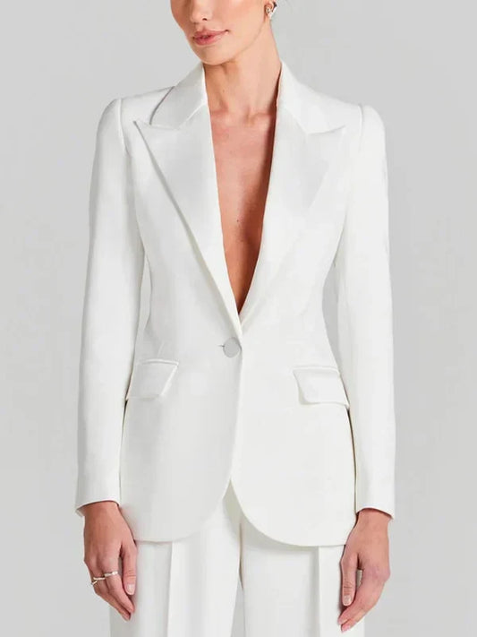 Blazer Blanco con Cuello Plisado