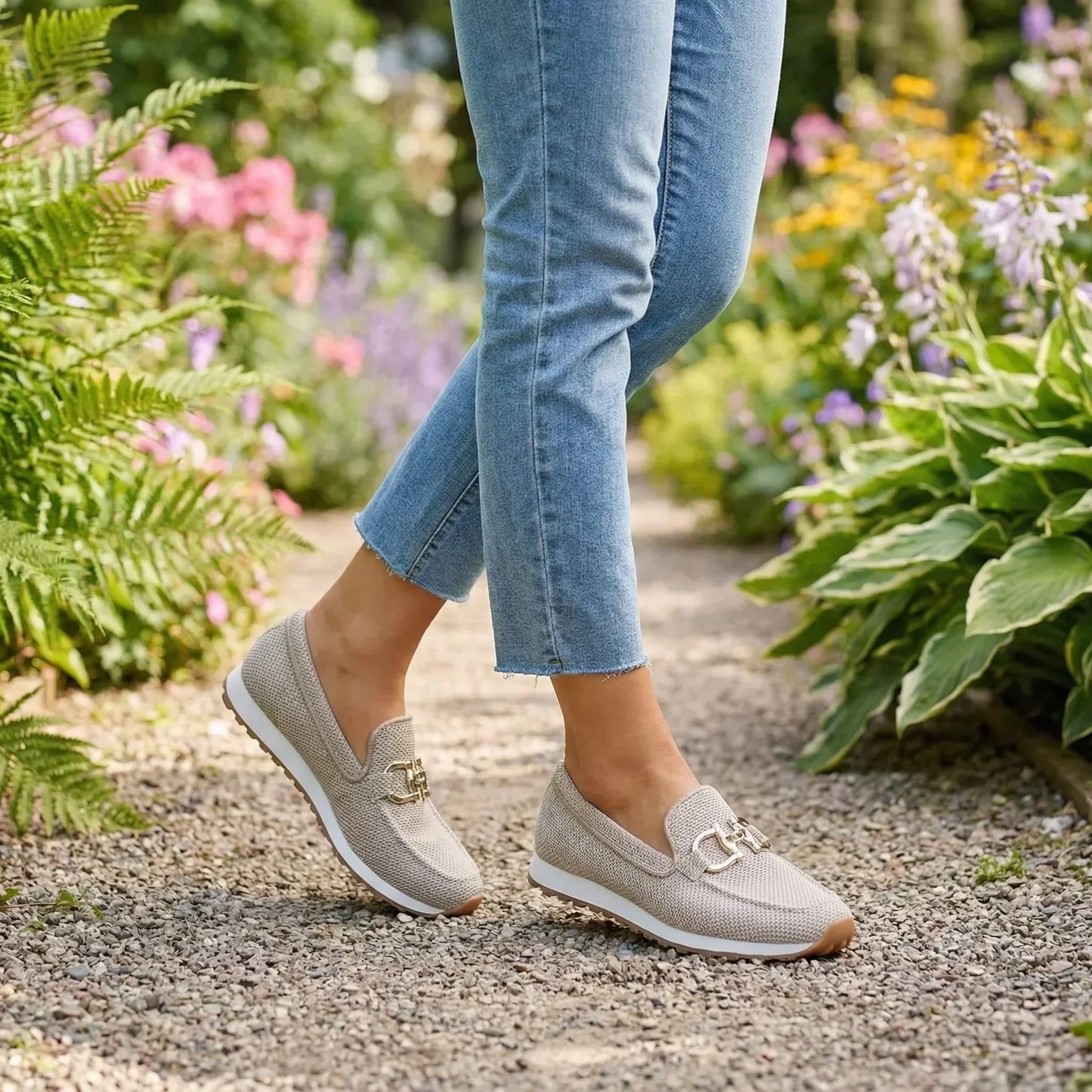 Chiara | Mocasines Ortopédicos Transpirables con Detalle Dorado