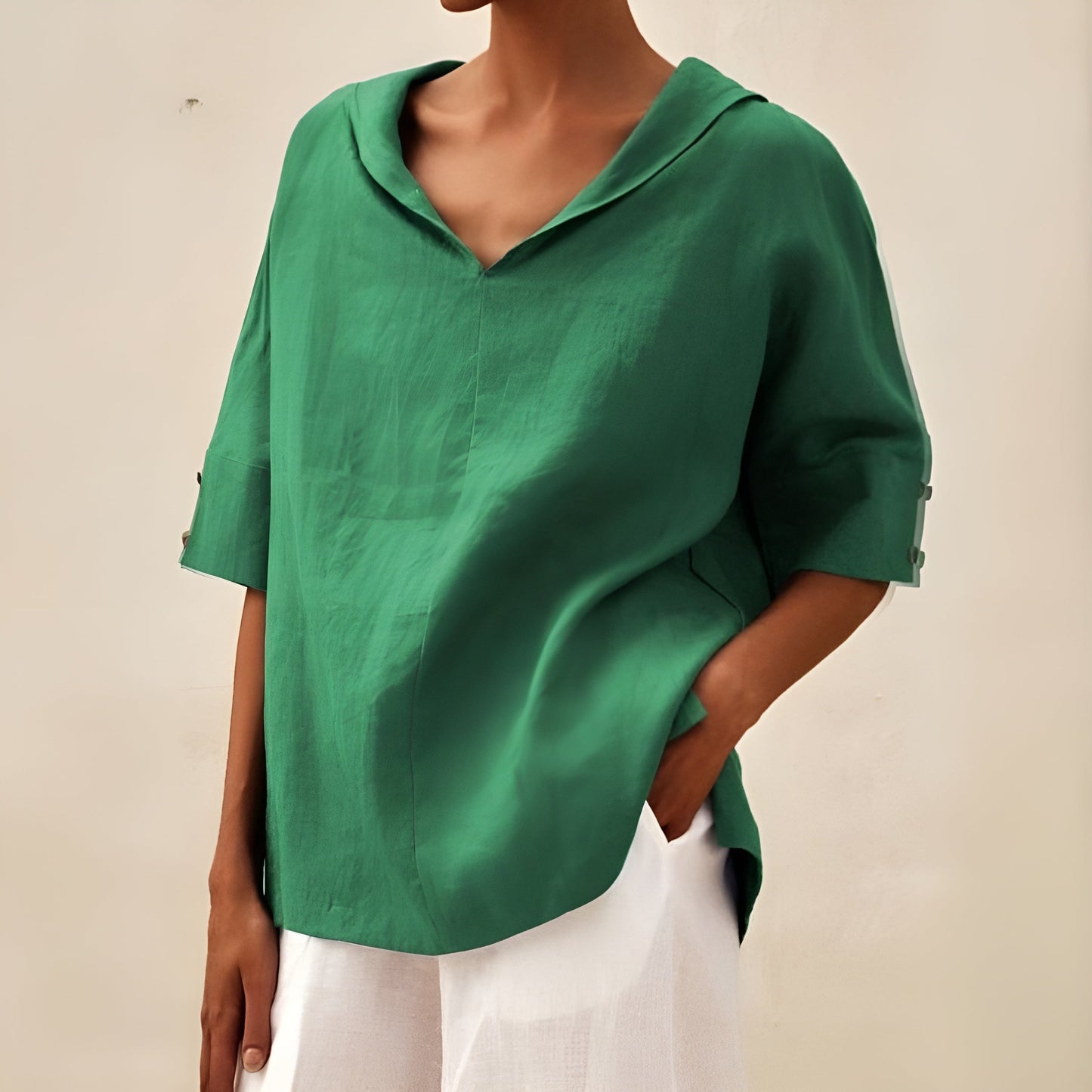 Lucía | Blusa Blanca de Corte Fluido