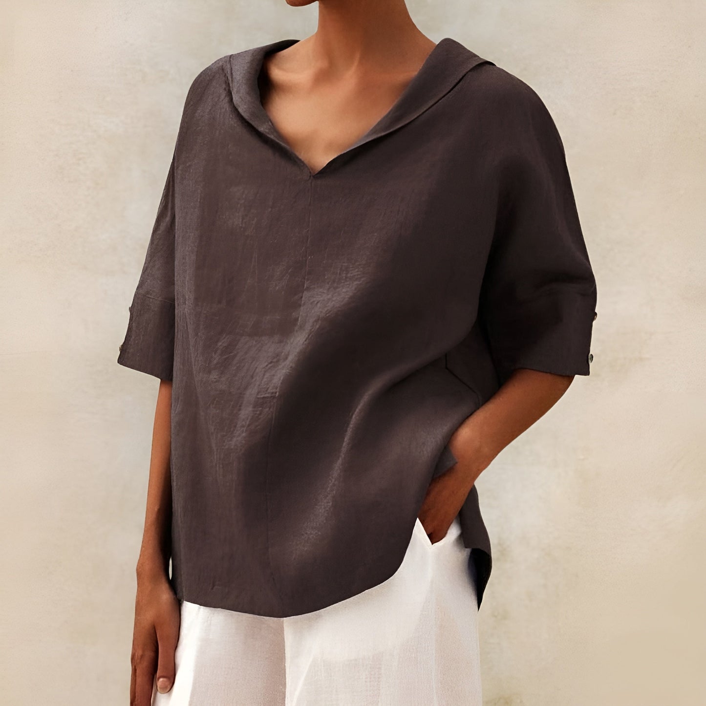 Lucía | Blusa Blanca de Corte Fluido
