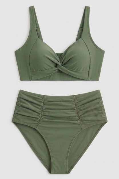 Bikini moldeador de cintura alta de Vera Serrat, con diseño ajustado y estilo moderno, en la imagen.