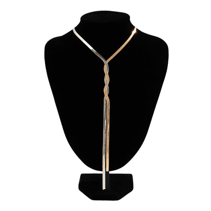 Collar en Y de Eslabones Retorcidos