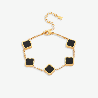 Pulsera trévol de NOA FERRER en diseño elegante con detalles de trévol, perfecta para complementar tu estilo.