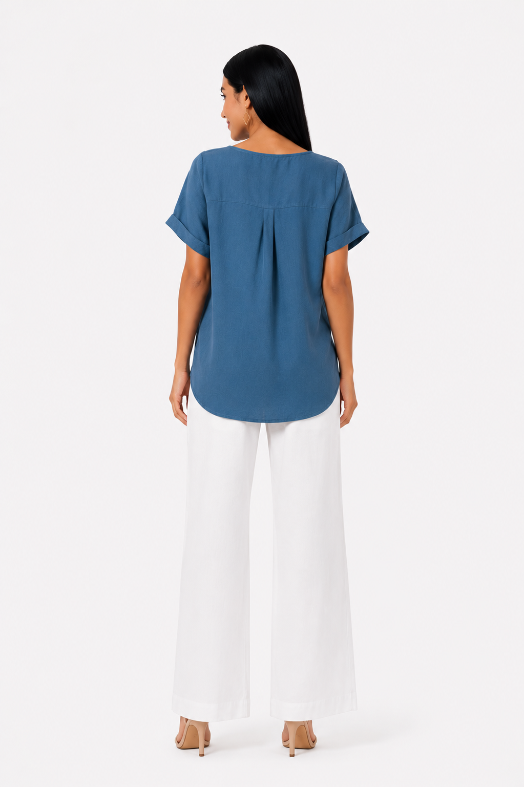 Camisa cómoda y elegante de la marca Vera Serrat, con diseño moderno y detalles en tela suave.