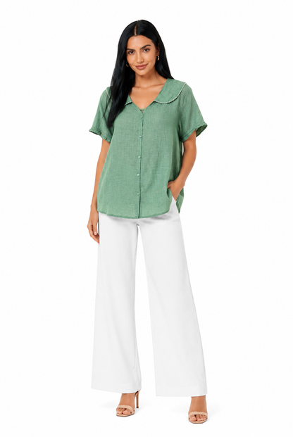Blusa ligera Adela de estilo romántico de Vera Serrat, con detalles delicados y diseño femenino en color neutro.