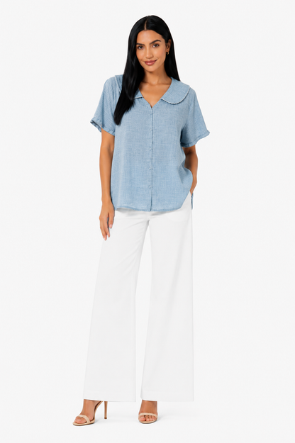 Blusa ligera Adela de estilo romántico de Vera Serrat, con detalles delicados y corte elegante para un look femenino.
