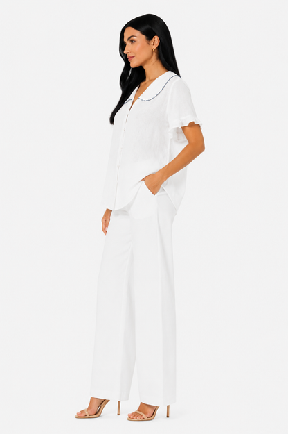 Blusa ligera Adela de estilo romántico de Vera Serrat, con detalles delicados y diseño femenino, en colores suaves.