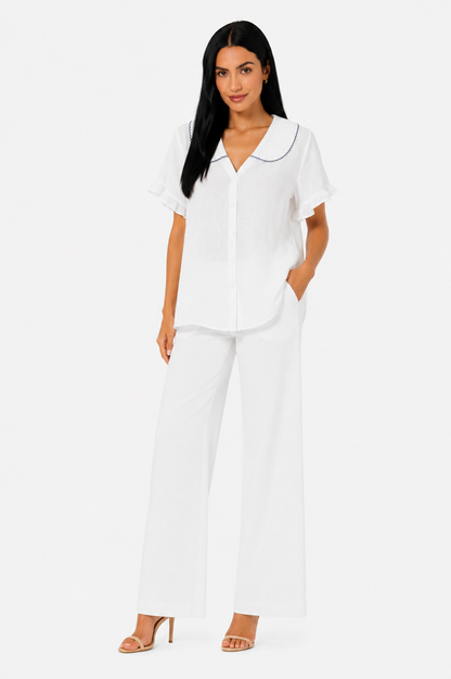 Blusa ligera Adela de estilo romántico de Vera Serrat, con detalles delicados y tejido suave, en color blanco.
