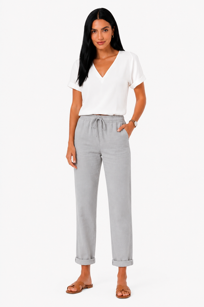 Pantalón fluido con cintura elástica de Vera Serrat, tejido suave y cómodo, en color negro, mostrado en vista frontal.