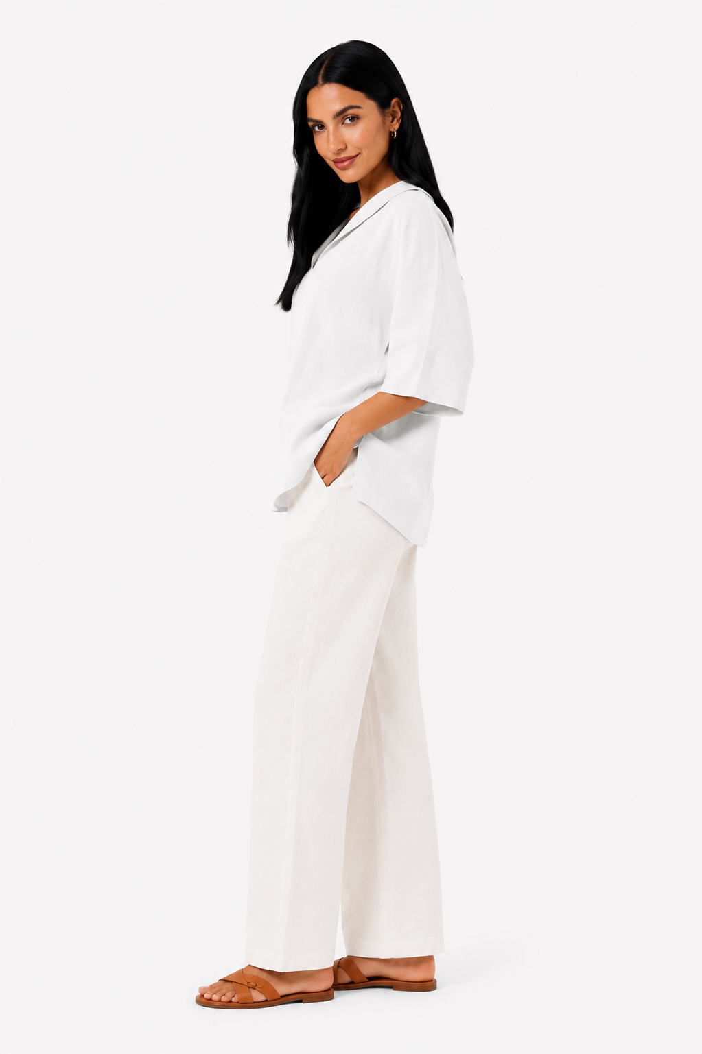Blusa blanca de corte fluido de la marca Vera Serrat, con estilo elegante y diseño cómodo para uso diario.