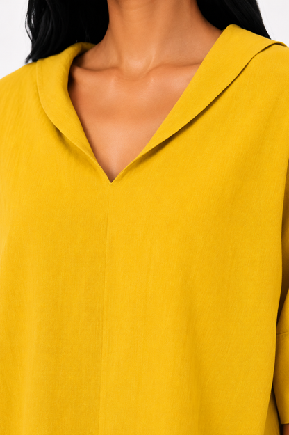 Blusa blanca de corte fluido de la marca Vera Serrat, con diseño elegante y cómodo, en color blanco.