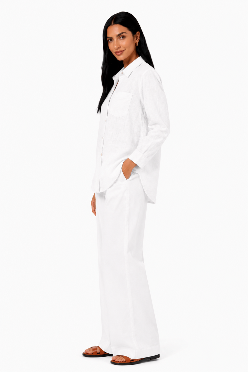 Blusa de lino premium Eva de la marca Vera Serrat, con diseño ligero y elegante en color neutro.