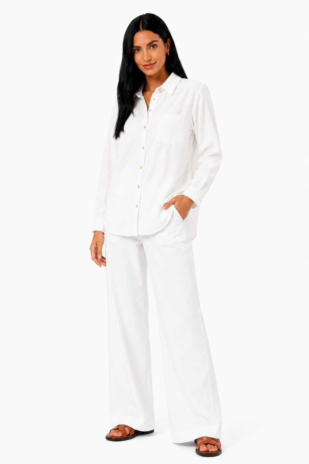 Blusa de lino premium Eva de Vera Serrat, muestra el diseño ligero y elegante en color neutro.