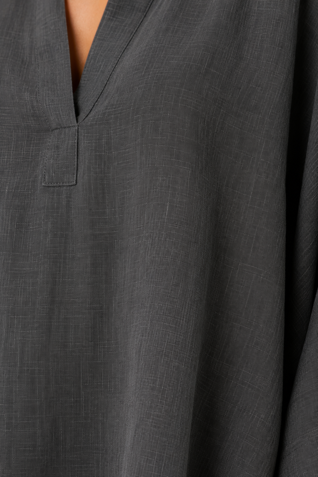 Conjunto de blusa fluida y pantalón ancho para mujer de Vera Serrat, en colores suaves y estilo elegante.