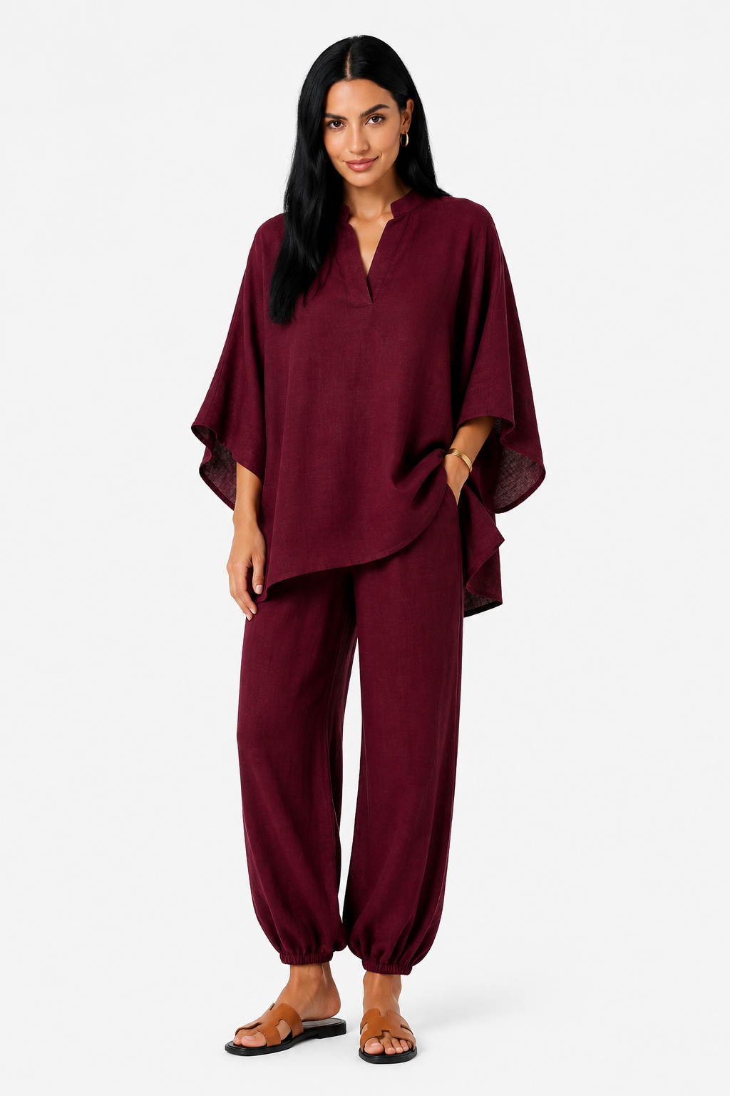 Conjunto de blusa fluida y pantalón ancho para mujer de Vera Serrat, en tonos suaves y estilo elegante.
