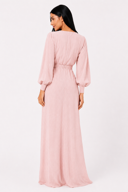 Vestido largo de lino con escote en V de la marca Fudon, mostrado en color natural y diseño elegante.