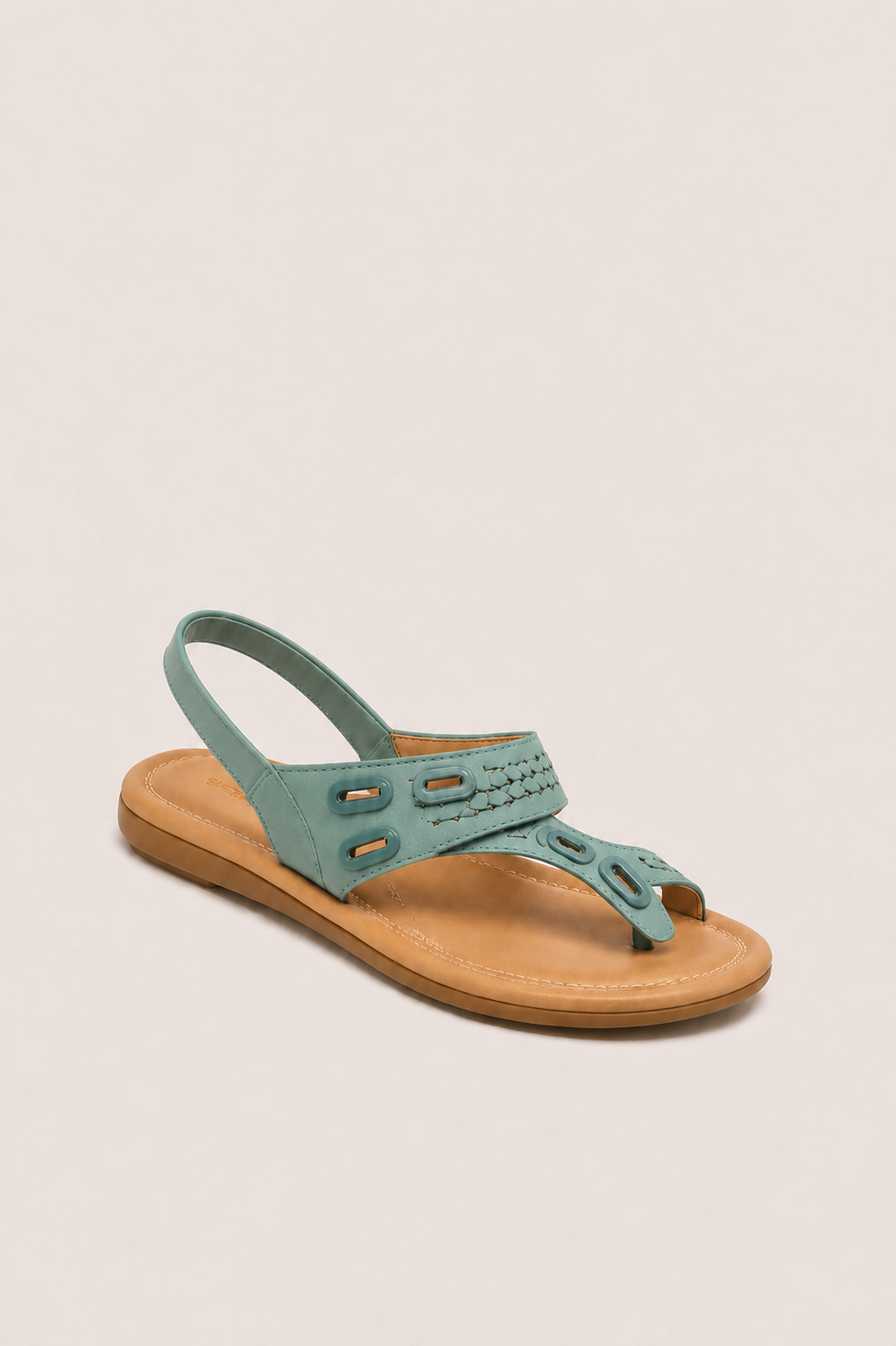 Sandalia plana de confort Vera Serrat Sofía con detalle trenzado, diseño elegante y material suave para uso diario.