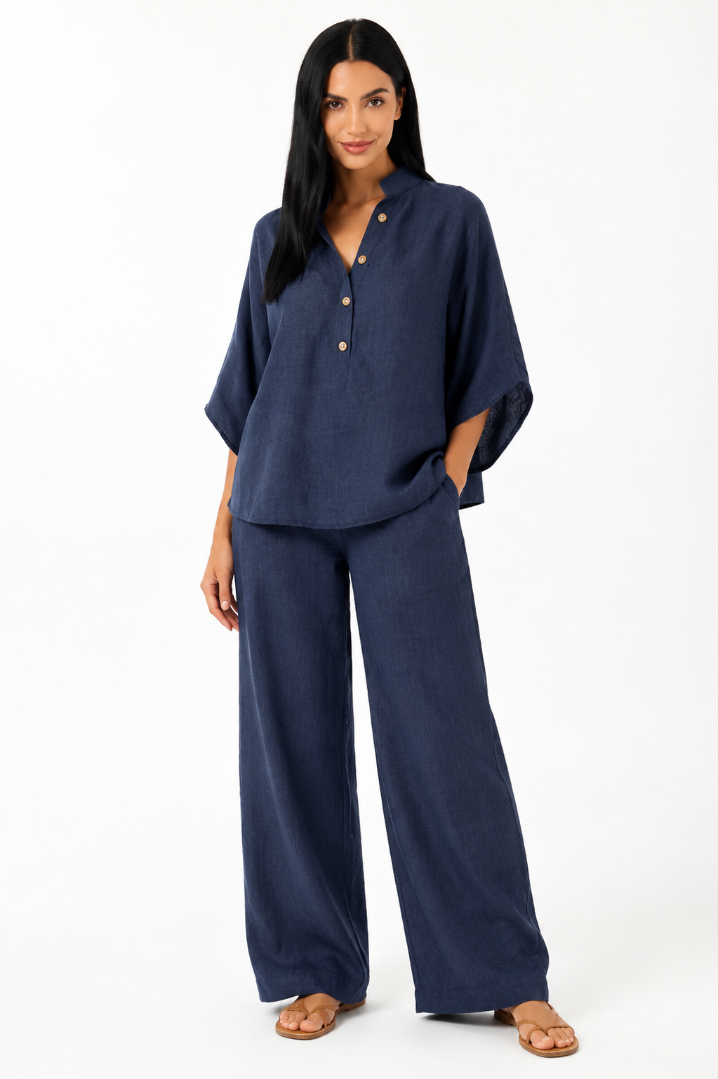 Conjunto de lino fluido Maribel de Vera Serrat, blusa y pantalón ancho en tonos neutros, tejido ligero y cómodo para verano.