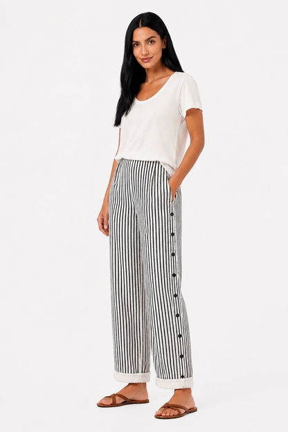 Pantalón confort Talia de Vera Serrat, en tela suave y cómoda, con diseño moderno y ajuste relajado para mujer.