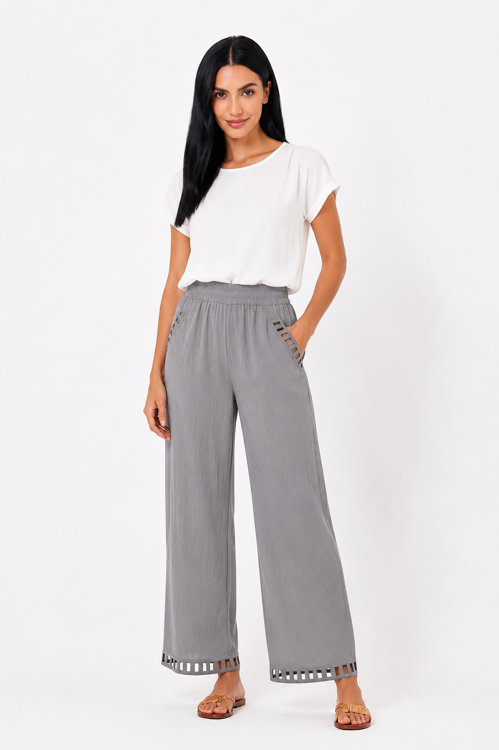 Pantalón de lino chic para mujer de la marca Vera Serrat, de color neutro y corte elegante, visible en la imagen.
