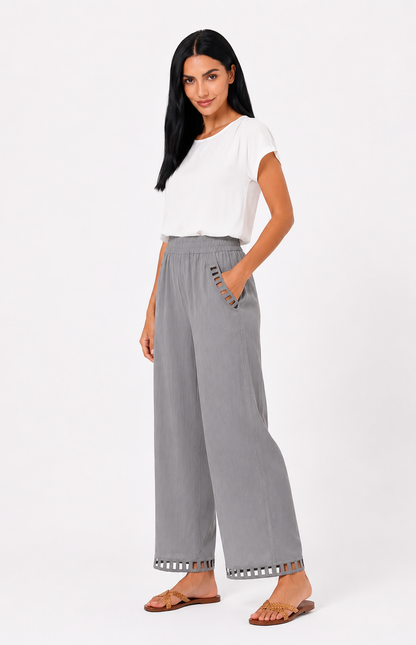 Pantalón de lino chic para mujer de la marca Vera Serrat, mostrando un diseño ligero y elegante en tela de lino.