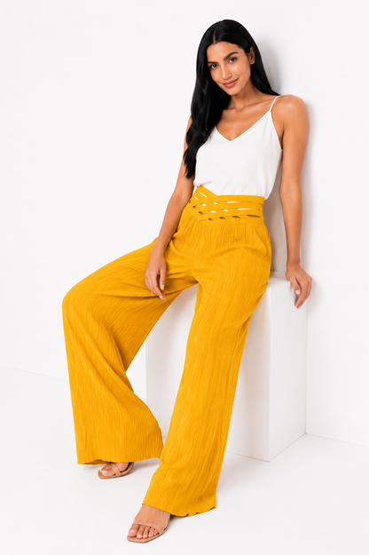 Pantalón de cintura alta Emma de Vera Serrat, en color negro, con diseño ajustado y estilo elegante para mujer.