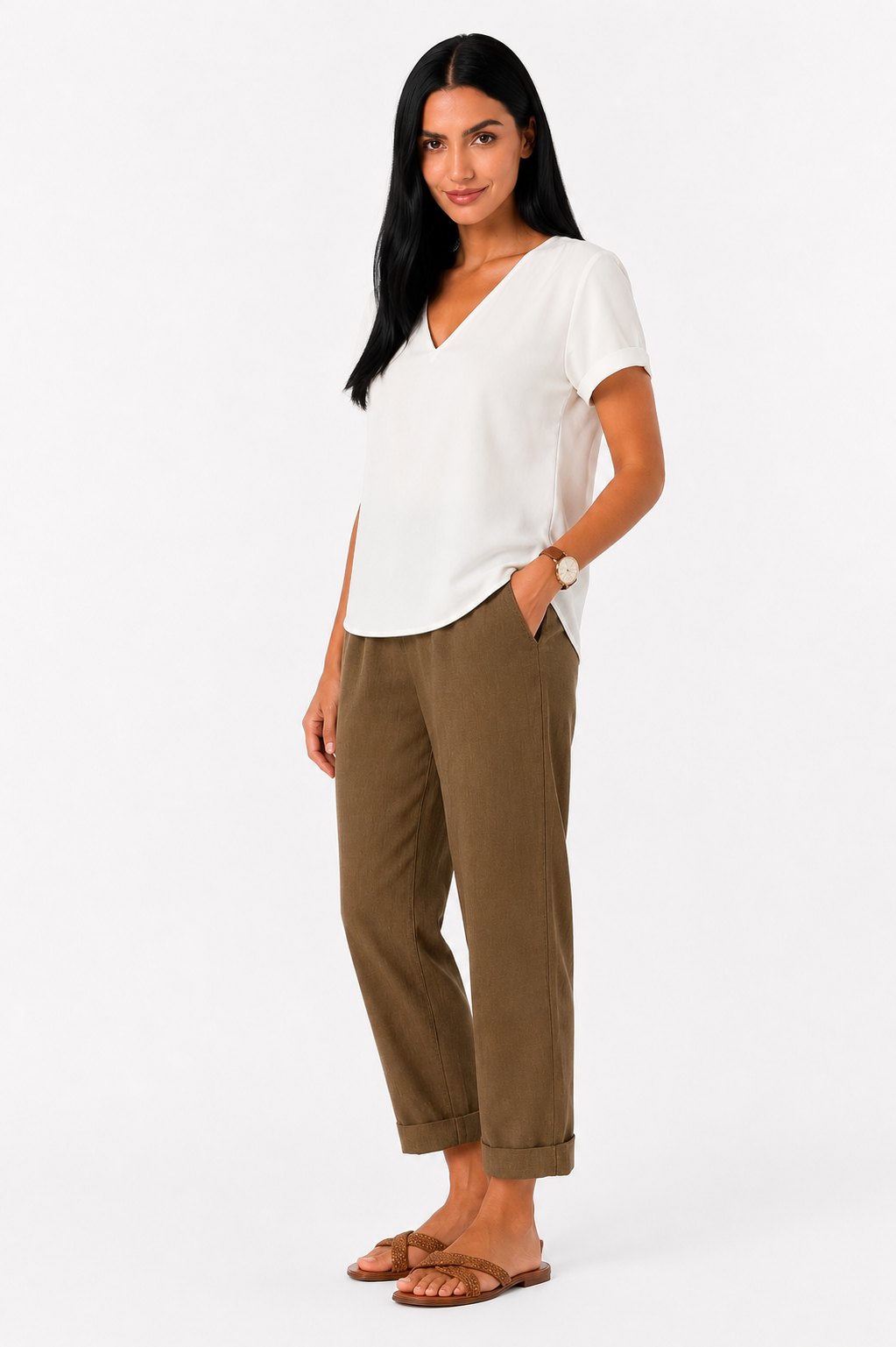 Pantalón recto de lino ligero Vera Serrat con bolsillos, en color neutro, mostrando su diseño cómodo y elegante.