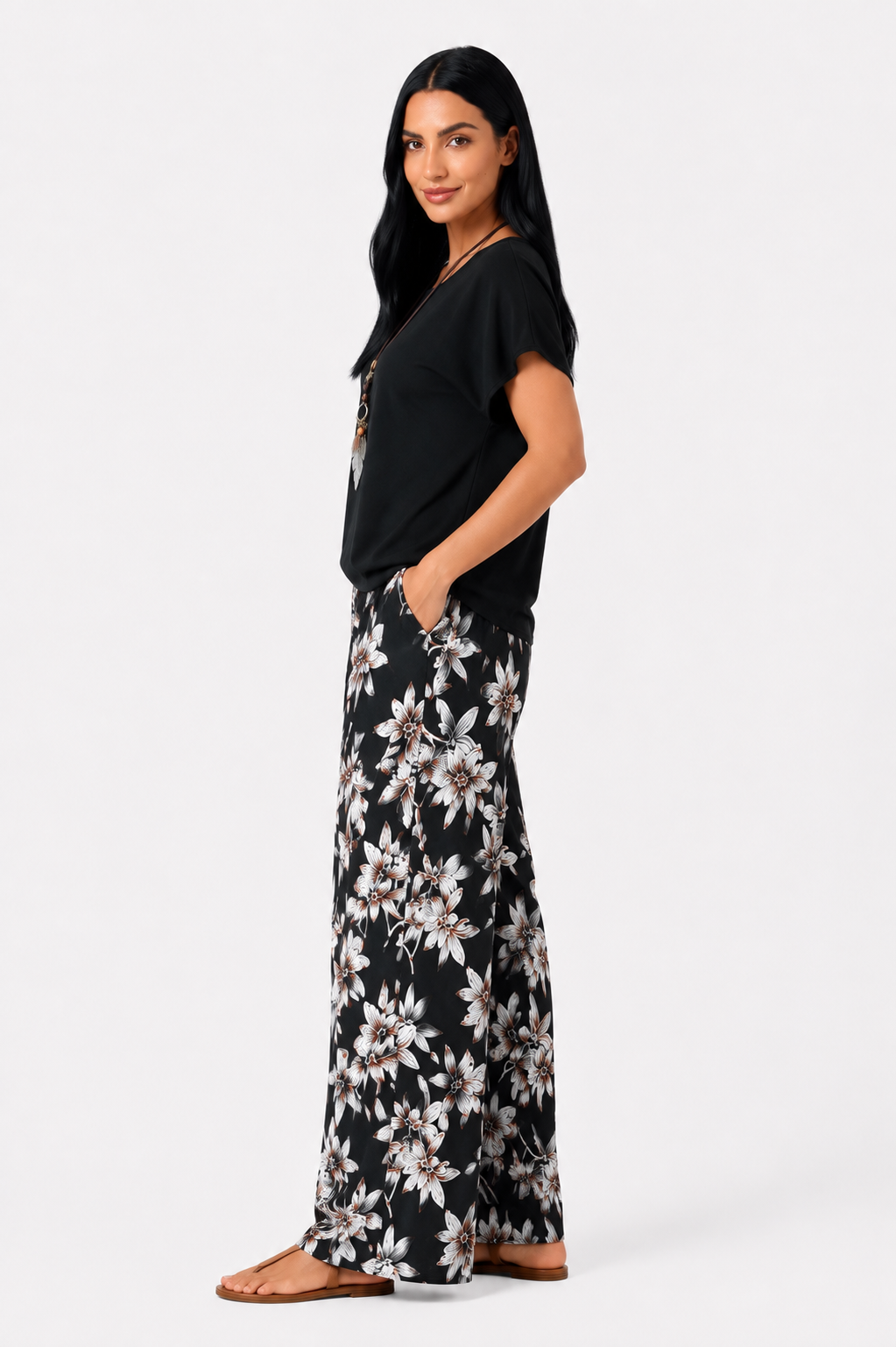 Conjunto floral de dos piezas Vera Serrat, blusa y pantalón de pierna ancha, estilo elegante y cómodo para mujer.