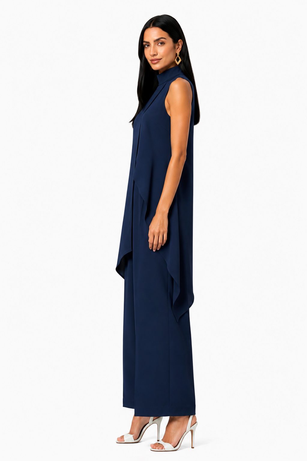 Vestido de conjunto elegante asimétrico de dos piezas de la marca Vera Serrat, con diseño moderno y detalles sofisticados.