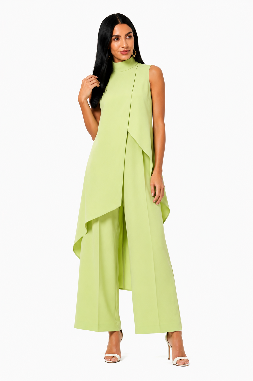 Vestido asimétrico de dos piezas de Vera Serrat, conjunto elegante en color negro con detalles sofisticados.