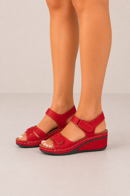 Sandalias ergonómicas de confort Vera Serrat con suela acolchada y tiras ajustables, ideales para uso diario y comodidad.