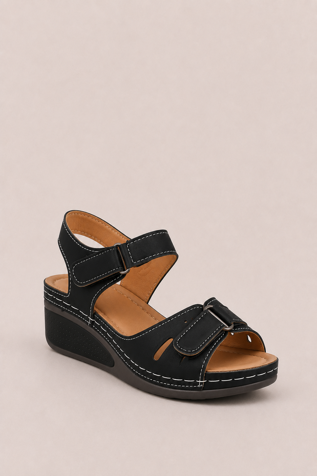 Sandalias ergonómicas de confort Vera Serrat, con plantilla acolchada y diseño ajustable para mayor comodidad.