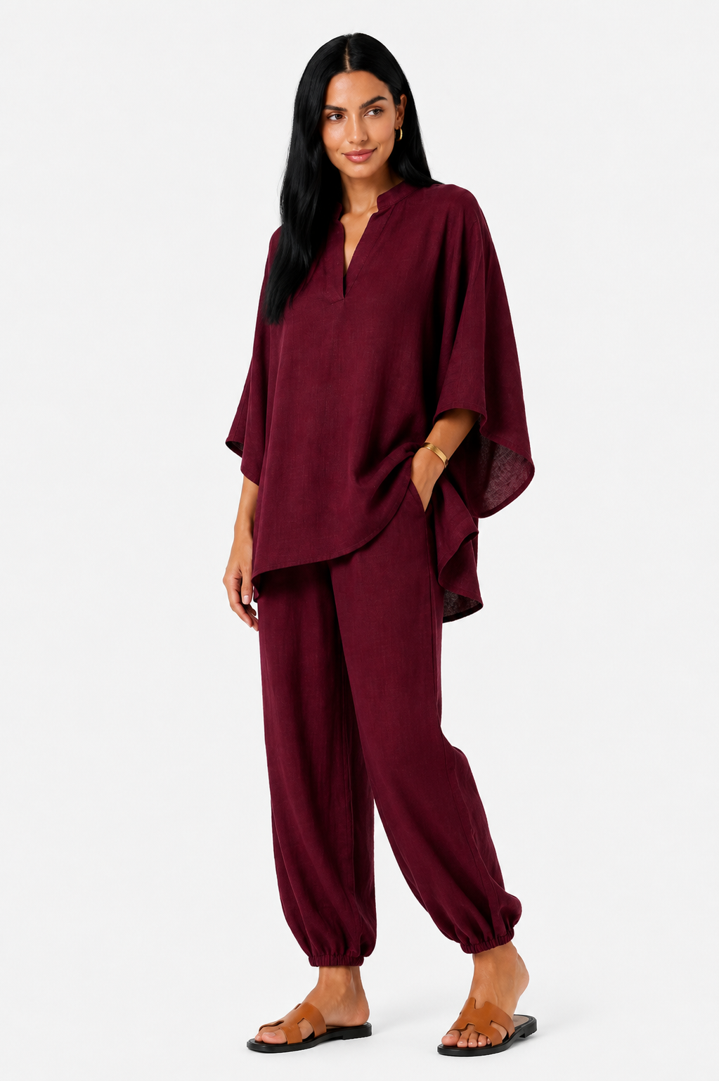 Conjunto de blusa fluida y pantalón ancho para mujer de Vera Serrat, en tonos suaves, ideal para un look elegante y cómodo.