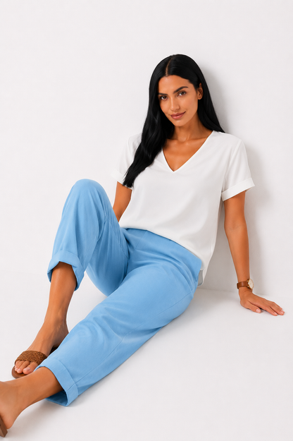 Pantalón recto de lino ligero Vera Serrat Aitana con bolsillos, ideal para un estilo cómodo y elegante.