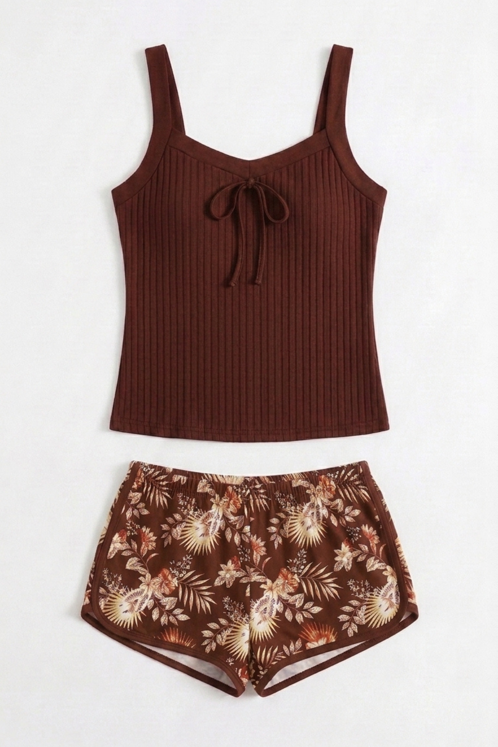 Tankini elegante de corte fluido de Vera Serrat, con diseño sofisticado y estilo cómodo para playa o piscina.