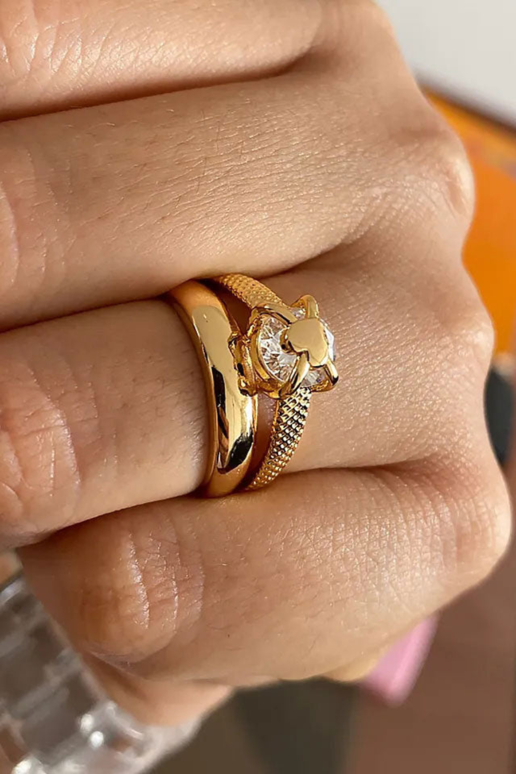 Mercedes | Anillo Elegante de Diseño Atemporal