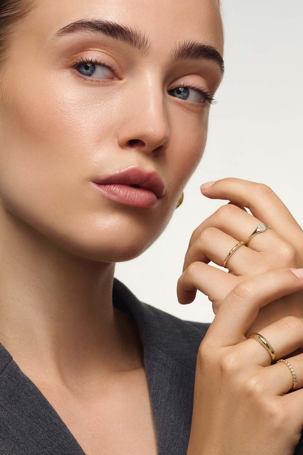 Beatriz | Anillo Midi de Diseño Elegante