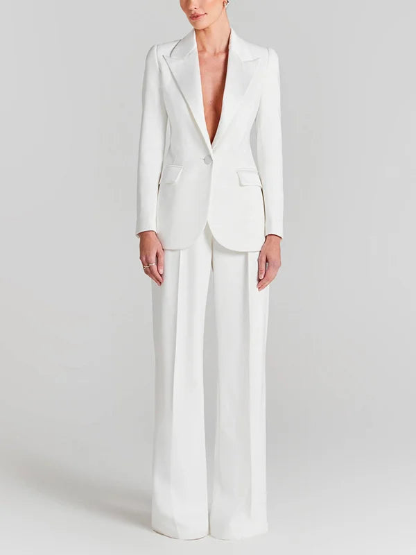 Blazer Blanco con Cuello Plisado