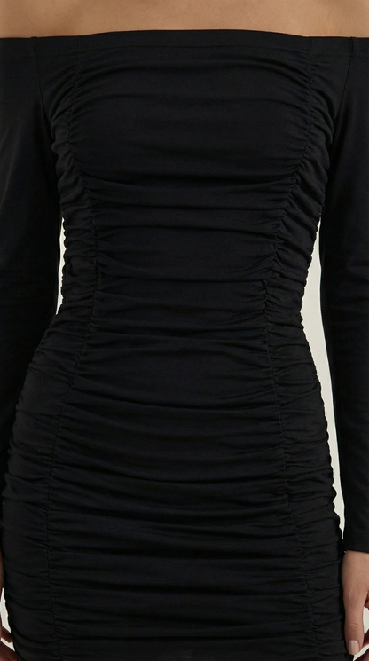 Vestido Mini Ceñido con Escote Bardot