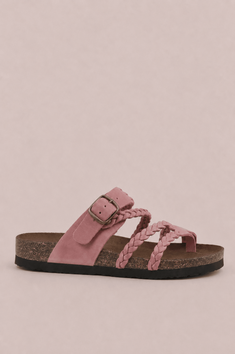 Sandalias trenzadas elegantes de Vera Serrat, con diseño cómodo y sofisticado, en color neutro y suela de goma.