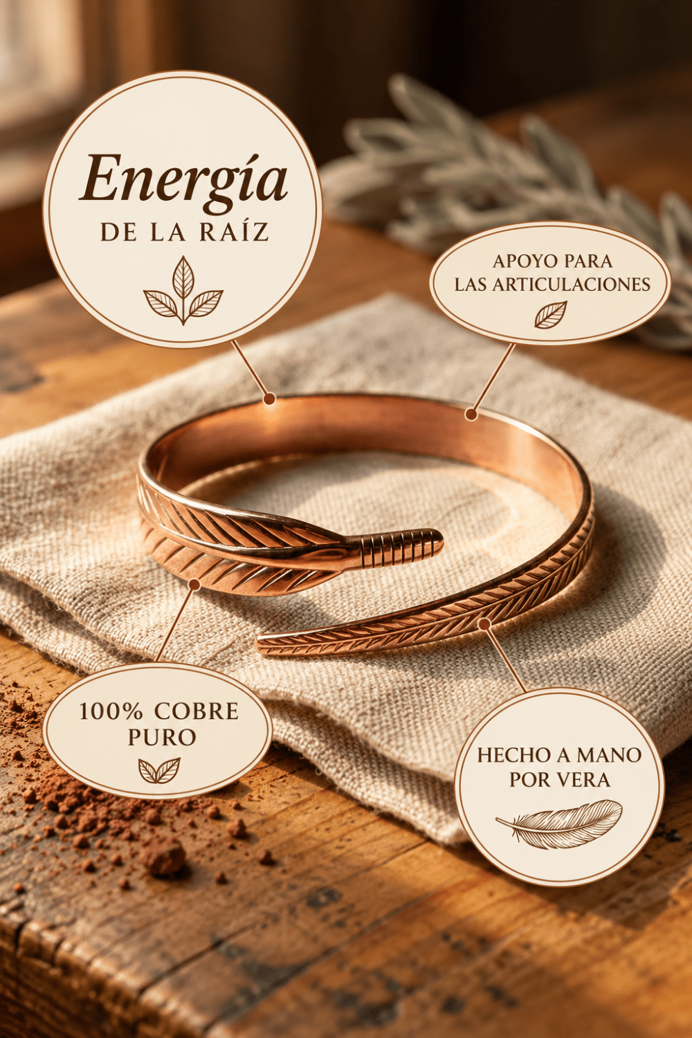 Vera | Pulsera de Cobre con Pluma Grabada a Mano - Vera Serrat
