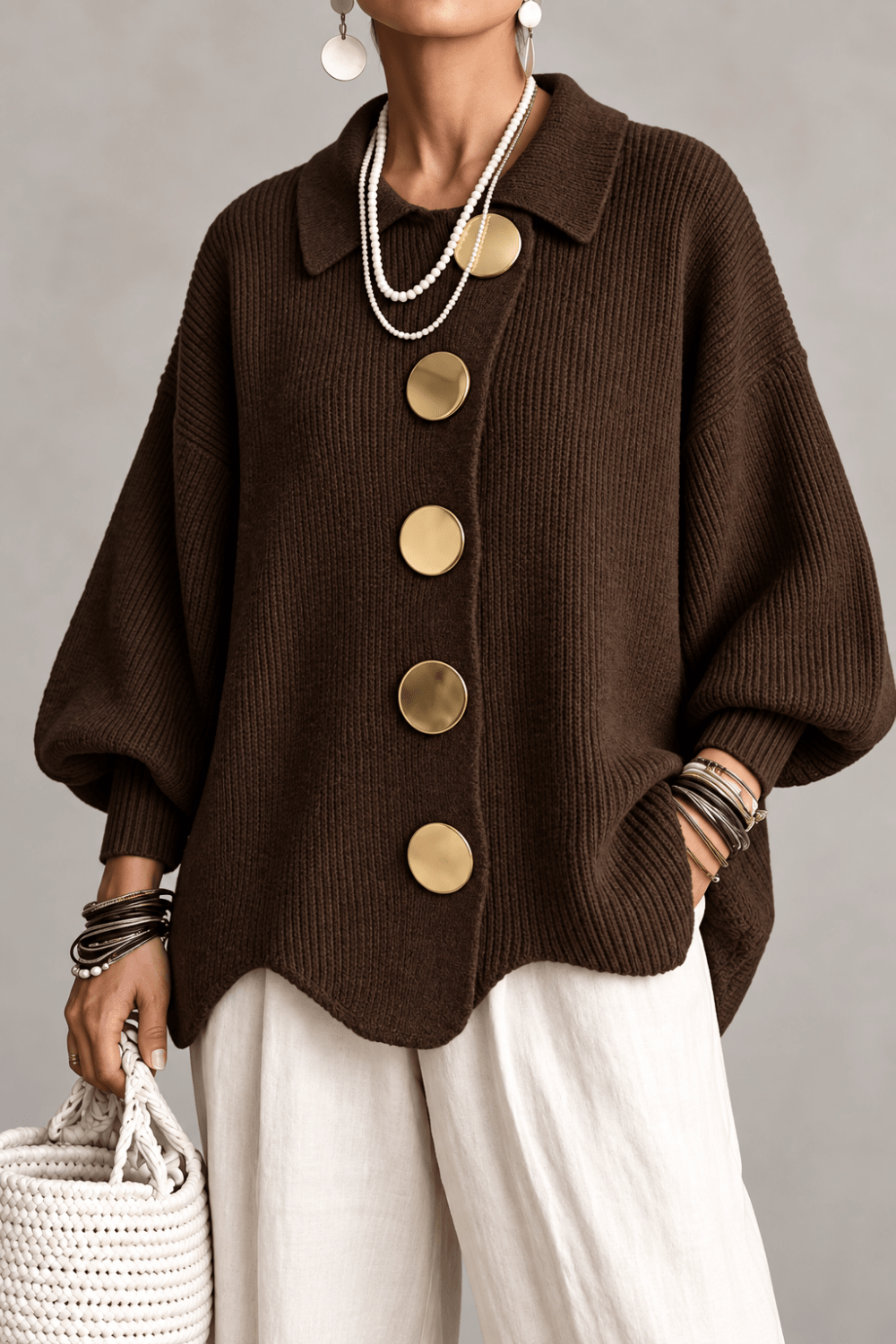 Victoria | Cárdigan oversized con grandes botones dorados - Vera Serrat